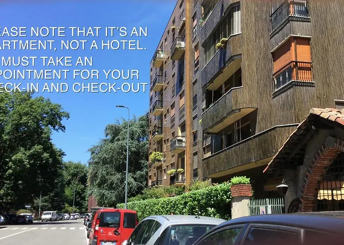 Rosso A Milano, Vicino Allo Ieo Апартаменты *