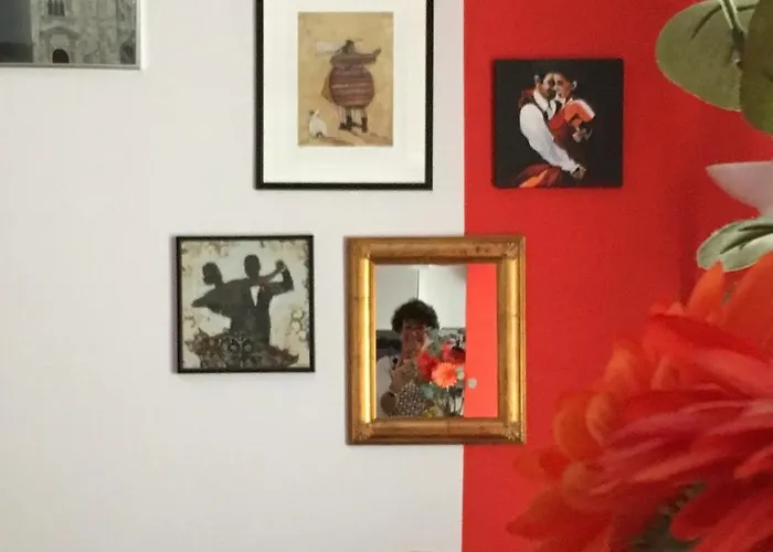 Rosso A Milano, Vicino Allo Ieo Апартаменты Милан