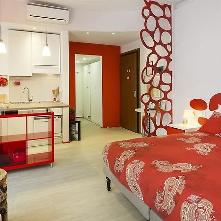 Rosso A Milano, Tranquillo, Vicino Allo Ieo Appartamento